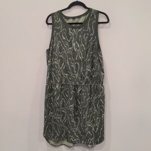 Athleta green patterned dress size XL